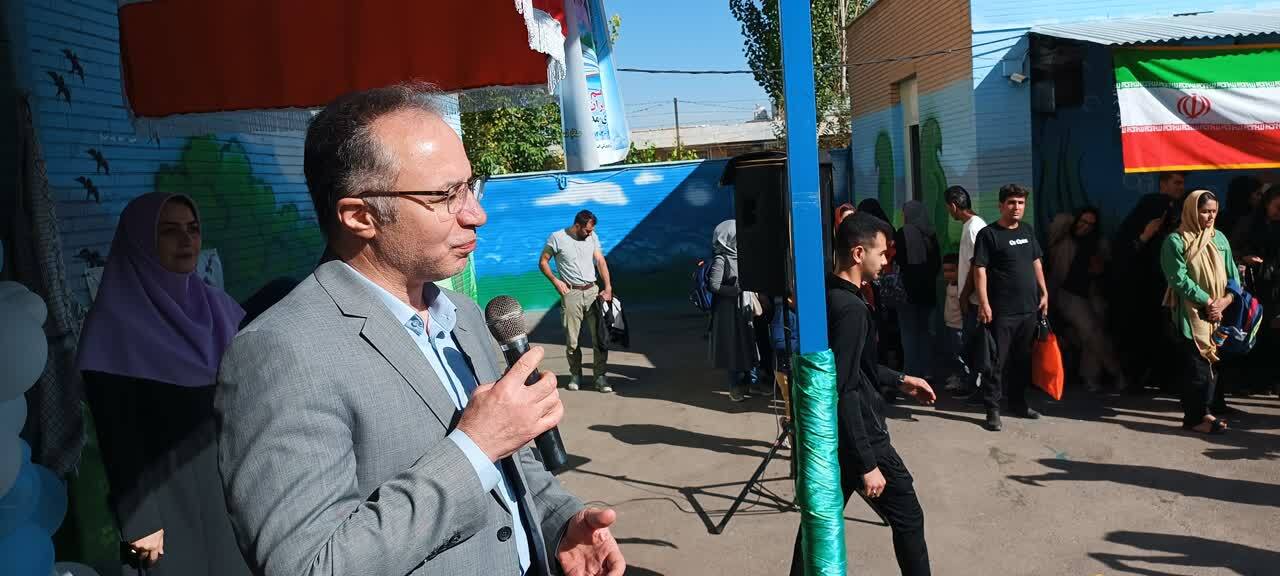 تحصیل ۳ هزار و ۲۰۰ دانشآموز در مدارس سمای ابهر تحصیل ۳ هزار و ۲۰۰ دانشآموز در مدارس سمای ابهر