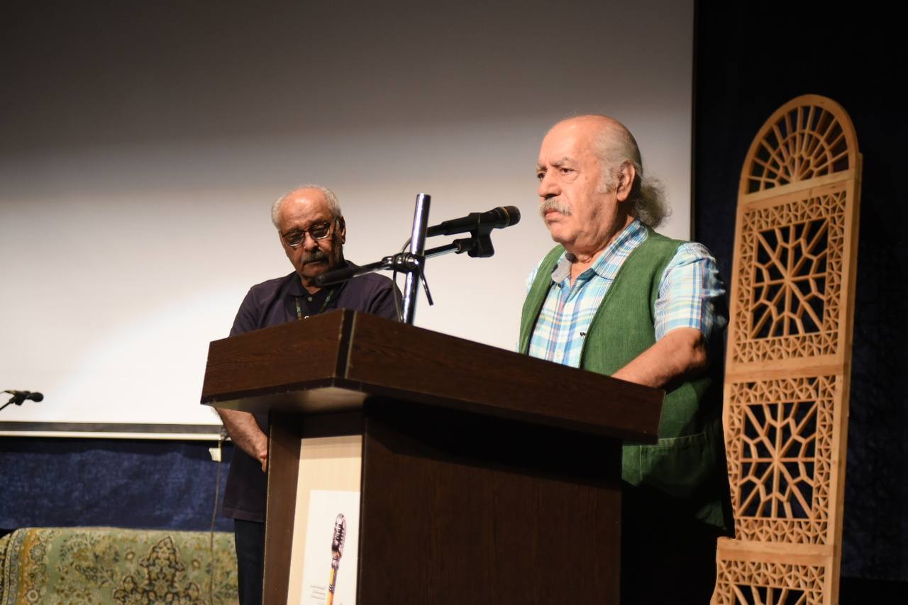 رویداد صدای نمایشنامهنویس به کار خود پایان داد/یادی از زنده یاد «رکن الدین خسروی» در این مراسم رویداد صدای نمایشنامهنویس به کار خود پایان داد/یادی از زنده یاد «رکن الدین خسروی» در این مراسم