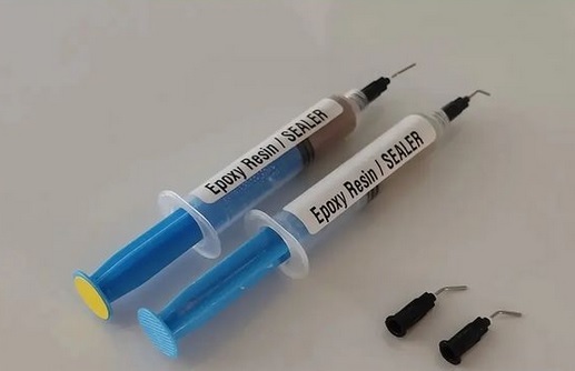 تولید محصولی فناور که حین جراحی دندان از لثهها محافظت میکند تولید محصولی فناور که حین جراحی دندان از لثهها محافظت میکند