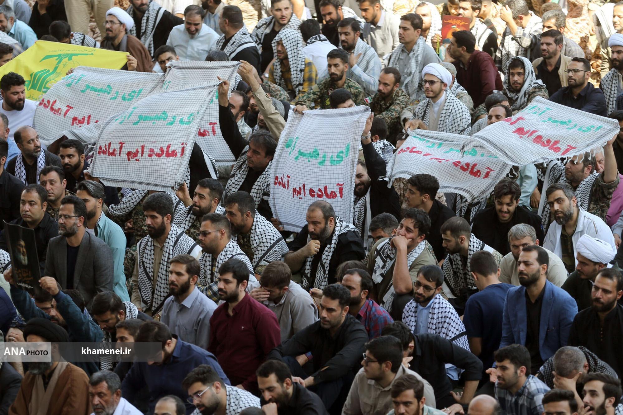 چند پرده از متفاوت‌ترین نماز جمعه قرن جدید