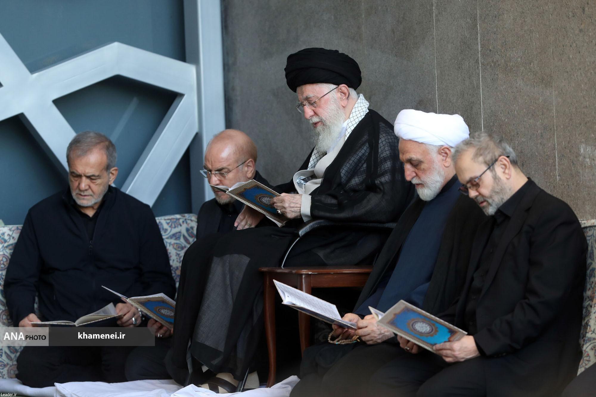 چند پرده از متفاوت‌ترین نماز جمعه قرن جدید