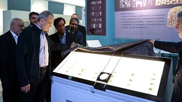 پزشکیان: آمریکاییها و اروپاییها حامیان رژیم وحشی صهیونیستی هستند/ دانشگاههای ما در بهترین حالت نسل ۲ هست پزشکیان: آمریکاییها و اروپاییها حامیان رژیم وحشی صهیونیستی هستند/ دانشگاههای ما در بهترین حالت نسل ۲ هست