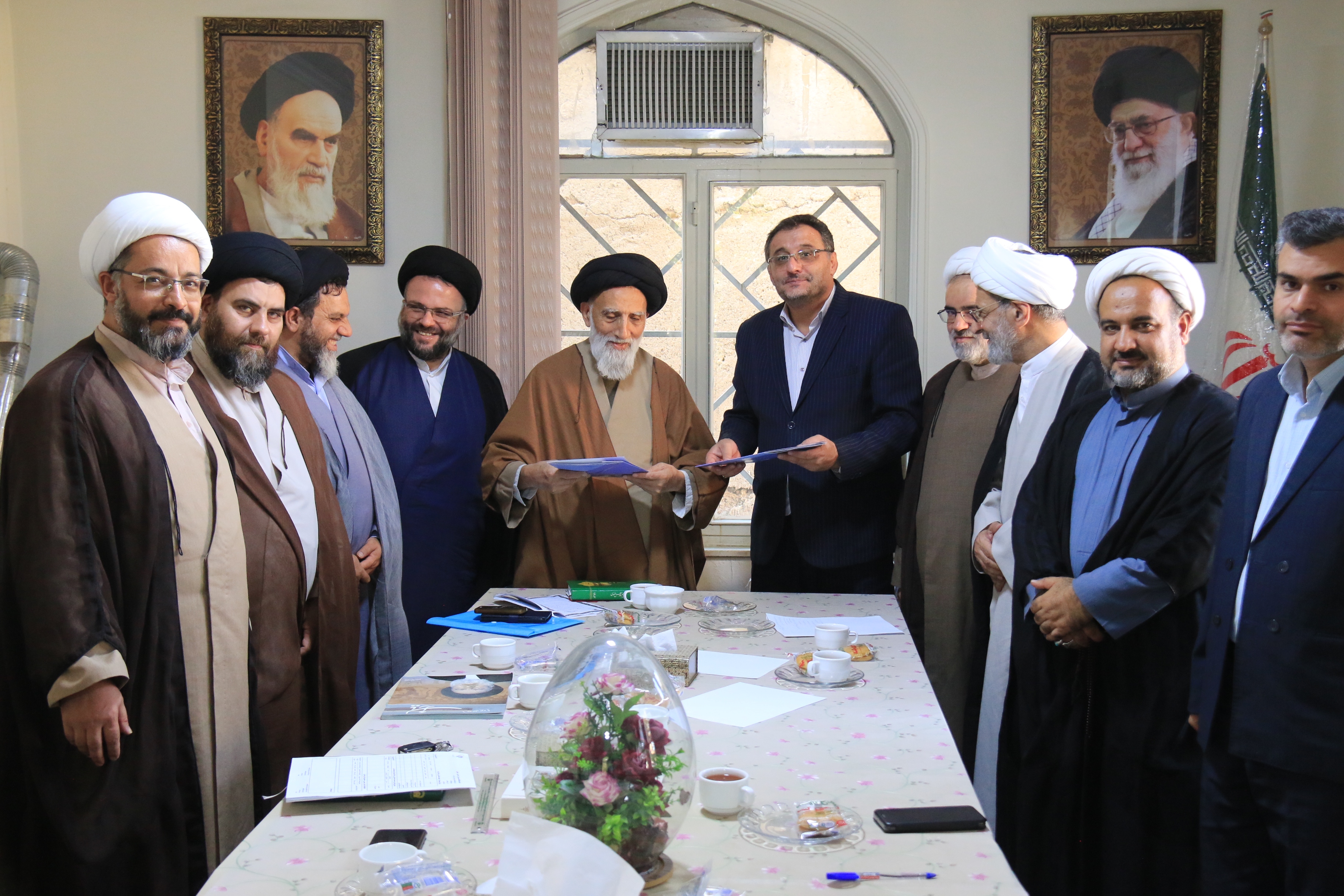 رایزنی اجرای تفاهمنامه مرکز مدیریت حوزههای علمیه و دانشگاه آزاد در ایستگاه همدان رایزنی اجرای تفاهمنامه مرکز مدیریت حوزههای علمیه و دانشگاه آزاد در ایستگاه همدان