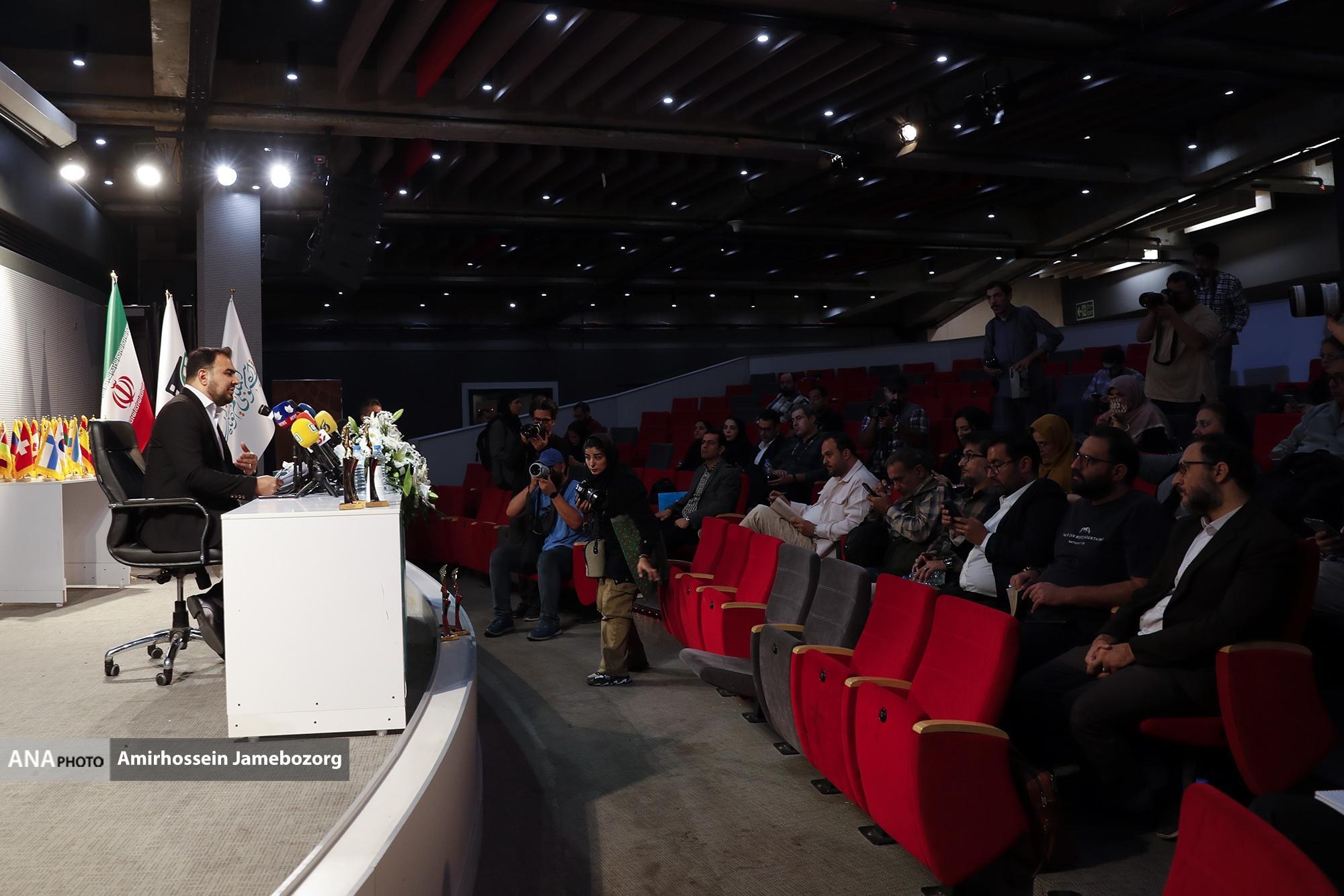 اکران ۱۱ فیلم ساخته شده با هوش مصنوعی در چهل و یکمین جشنواره فیلم کوتاه تهران