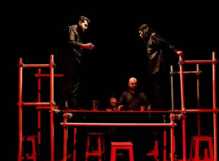 فناوری با دنیای تئاتر چه می&zwnj;کند/ورود هوش مصنوعی به صحنه نمایش