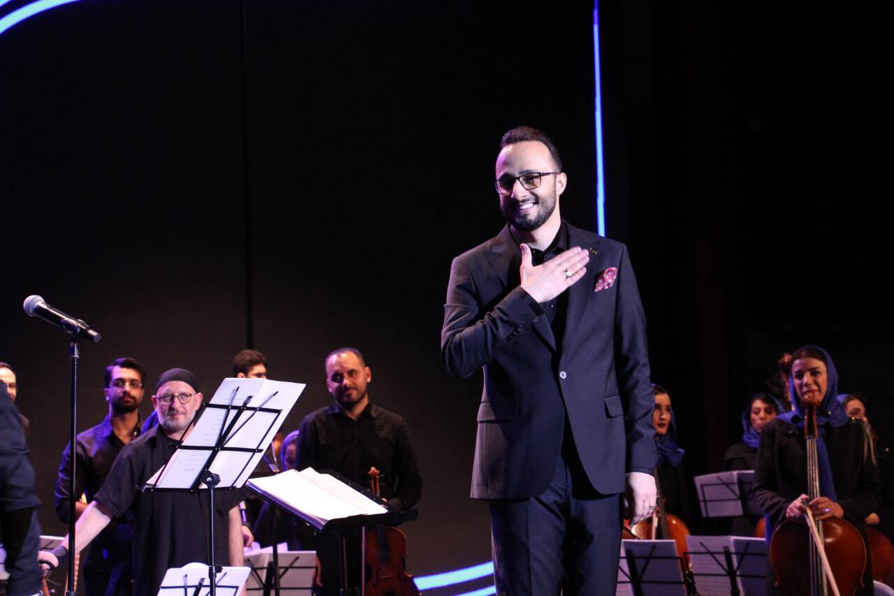 اجرای نخست یک خواننده در برج میلاد /شگفتانه «بابک زرین» و «محمدرضا منصوری»