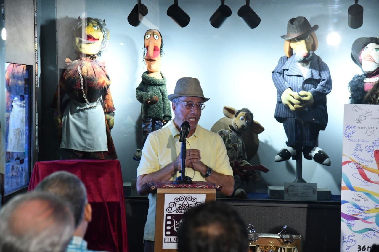 رونمایی از کتاب «سرزمین پروانهها» و اهدای مستندات جشنواره فیلم کودک و نوجوان به موزه سینما رونمایی از کتاب «سرزمین پروانهها» و اهدای مستندات جشنواره فیلم کودک و نوجوان به موزه سینما