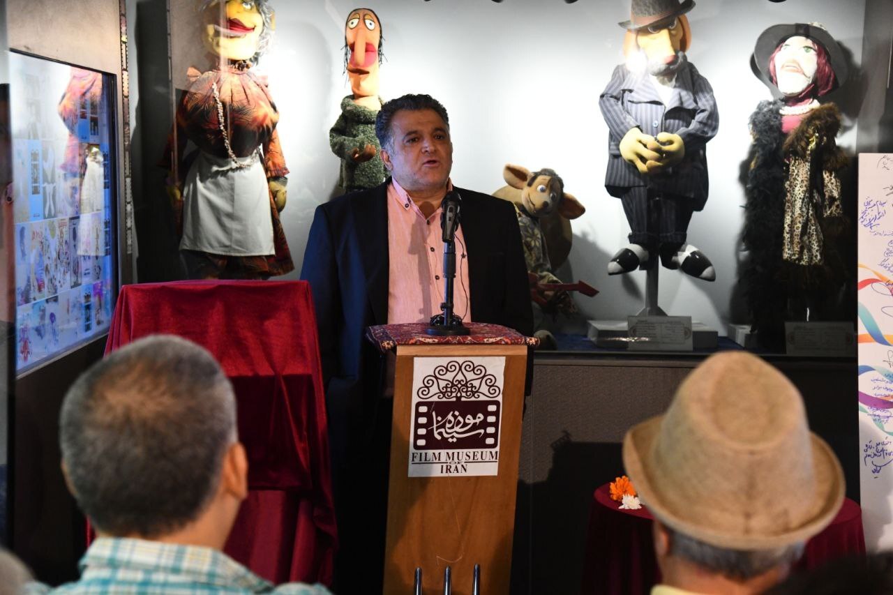 رونمایی از کتاب «سرزمین پروانه‌ها» و اهدای مستندات جشنواره فیلم کودک و نوجوان به موزه سینما