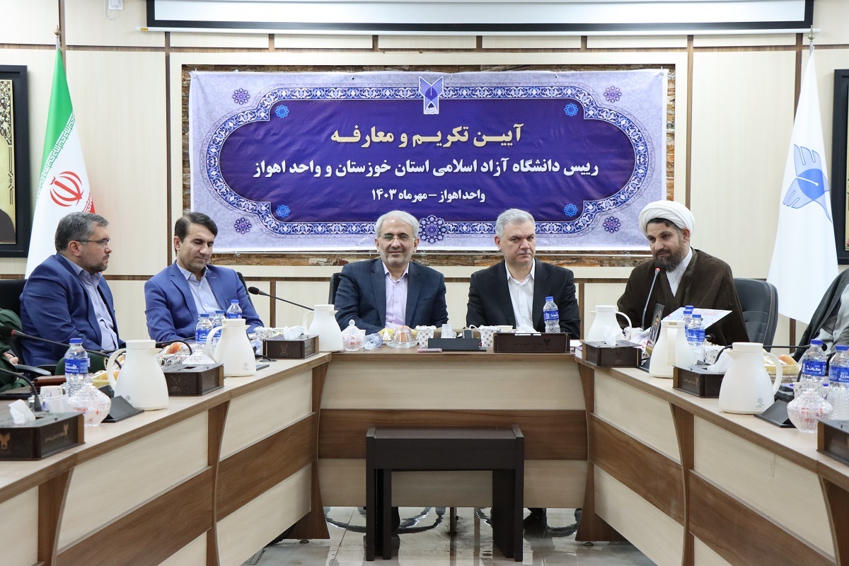 دانشگاه باید تحولآفرینی را اول از خود آغاز کند دانشگاه باید تحولآفرینی را اول از خود آغاز کند