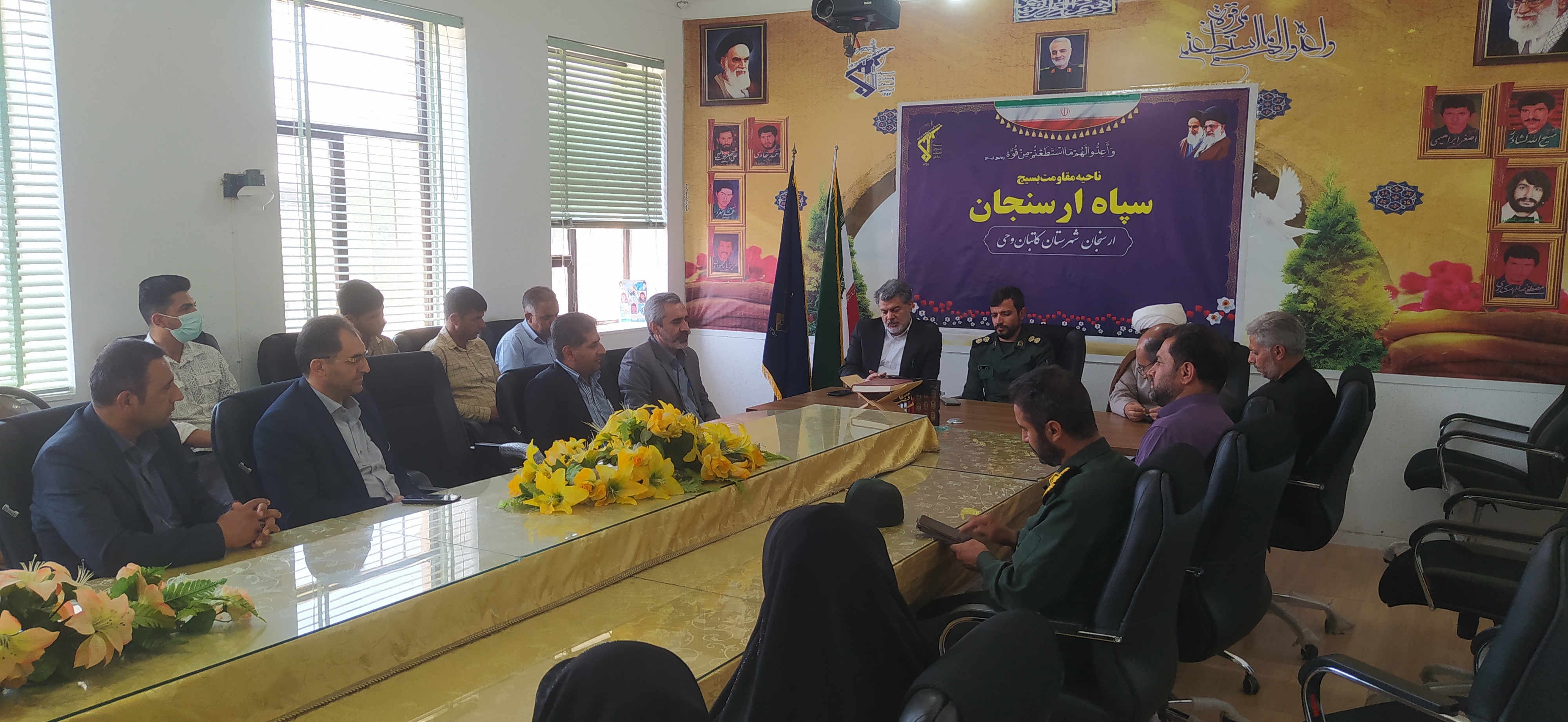 هفته دفاع مقدس مظهر عزت یک ملت در برابر مستکبرین است هفته دفاع مقدس مظهر عزت یک ملت در برابر مستکبرین است