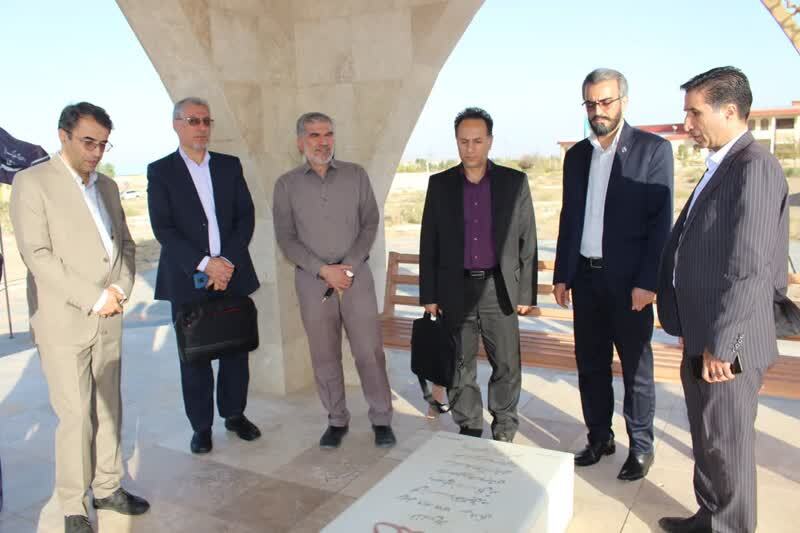 سرمایه‌ دانشگاه آزاد اسلامی در هیچ بنگاه اقتصادی نیست/ توان علمی استادان ثروت اصلی ماست