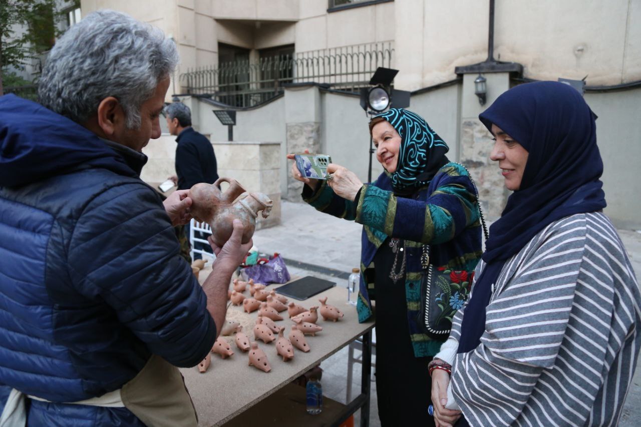 رویداد &laquo;باز ـ دَم&raquo;؛ تلفیقی از هنر موسیقی و تجسمی /پای مردم به موزه&zwnj;ها باز می&zwnj;شود