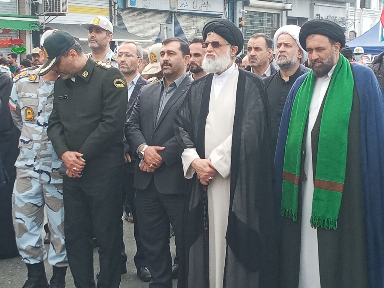 غریو «مرگ بر اسرائیل» و «مرگ بر آمریکا» دانشآموزان بر سر استکبار؛ همدردی با کودکان فلسطینی و لبنانی غریو «مرگ بر اسرائیل» و «مرگ بر آمریکا» دانشآموزان بر سر استکبار؛ همدردی با کودکان فلسطینی و لبنانی