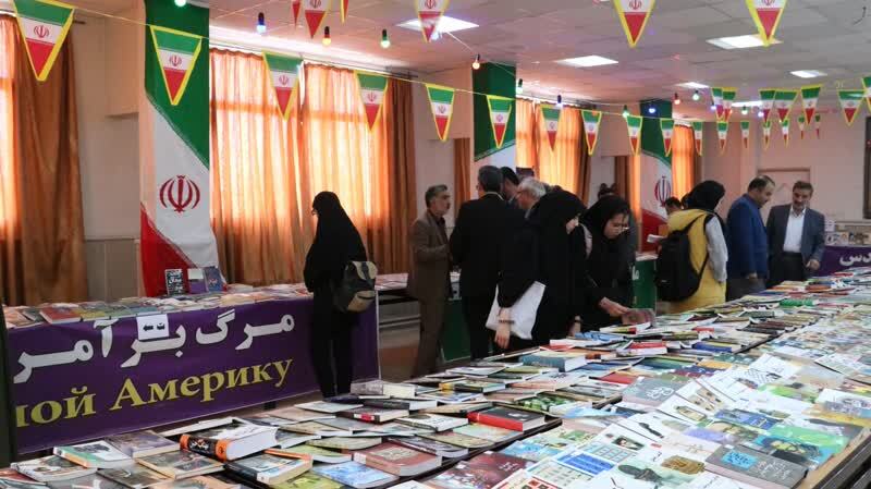 جزئیاتی از گشایش نمایشگاه تخصصی کتاب دفاع مقدس؛ از خاطرات رزمندگان تا دلنوشته‌های آزادگان