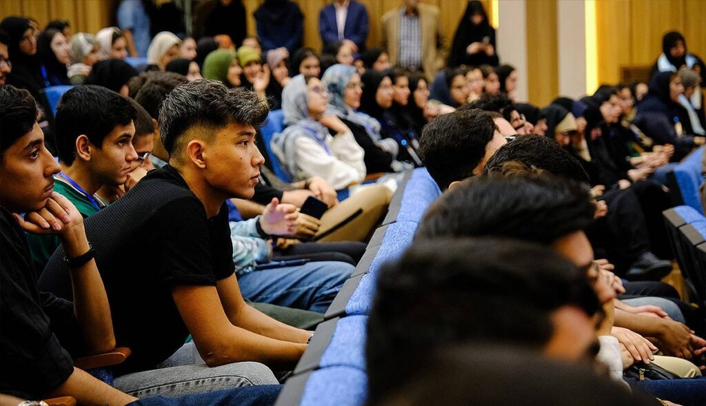 نسل زد؛ کدام رشته تحصیلی برای این نسل خوشایندتر است؟ نسل زد؛ کدام رشته تحصیلی برای این نسل خوشایندتر است؟