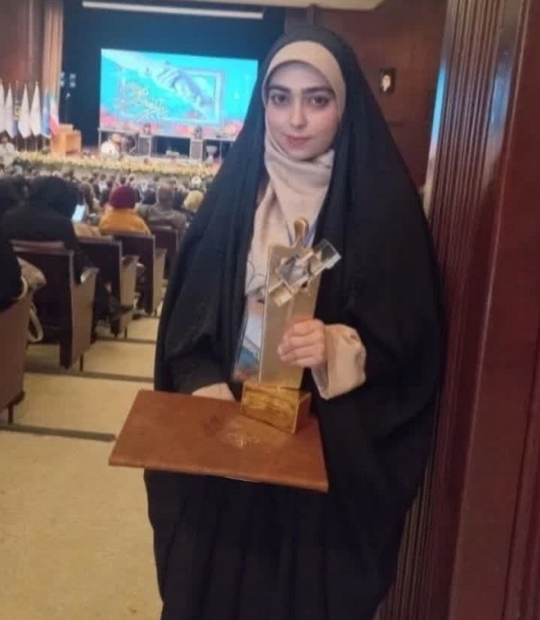 رتبه برتر دانشگاه آزاد بروجرد در سیزدهمین دوره اعطای تندیس ملی فداکاری دانشجویان ایران