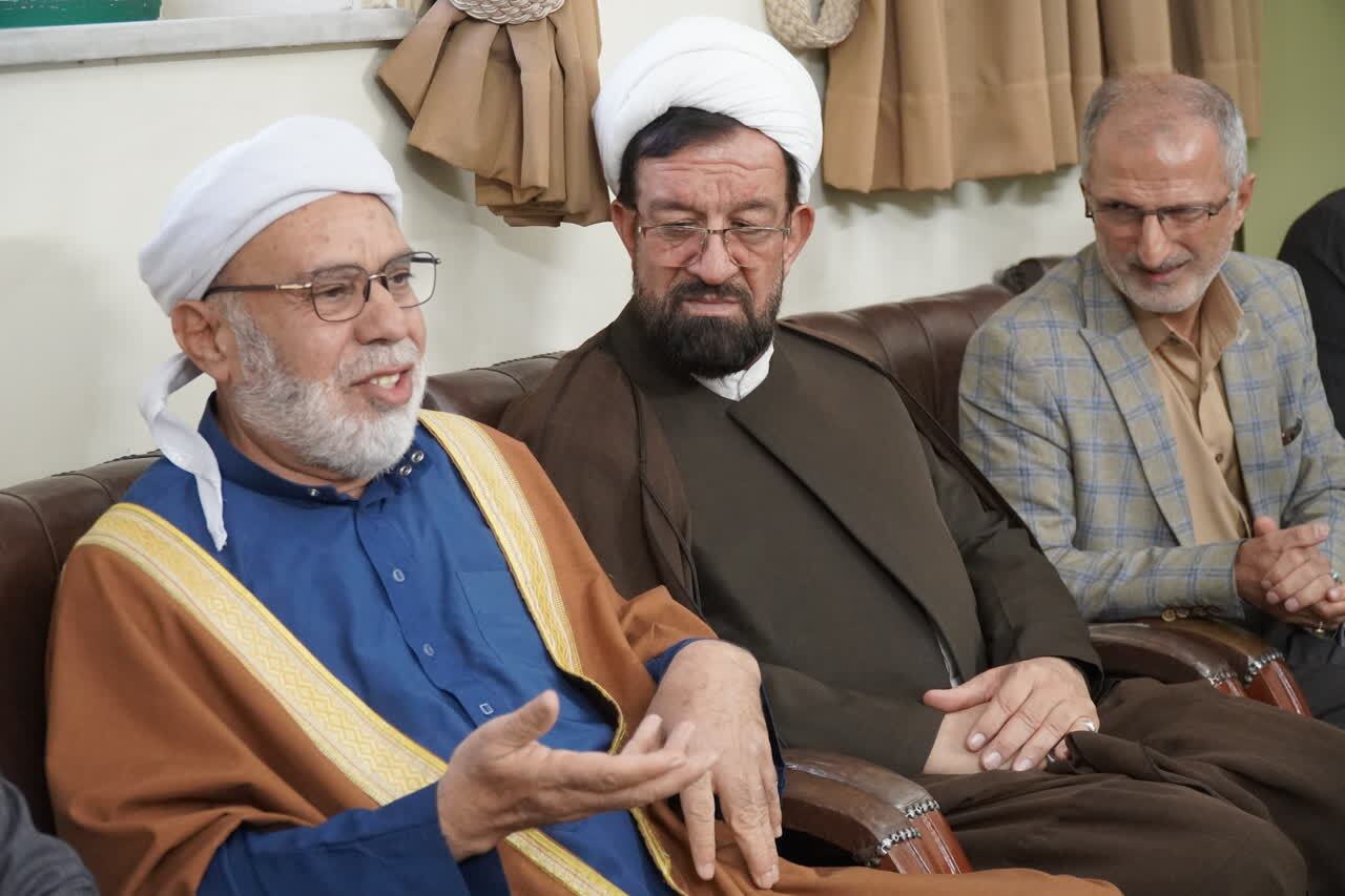 تحصیل بیش از ۷۰ هزار دانشجوی اهل سنت در دانشگاه آزاد/ ۳۴ دفتر تقریب مذاهب در استان‌ها فعالیت می‌کنند