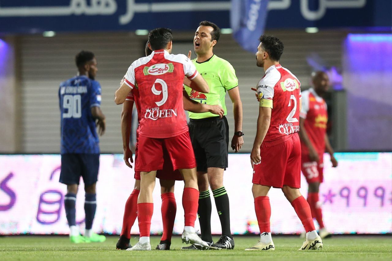 مرور اتفاقات آخرین تقابل گل‌گهر و پرسپولیس|