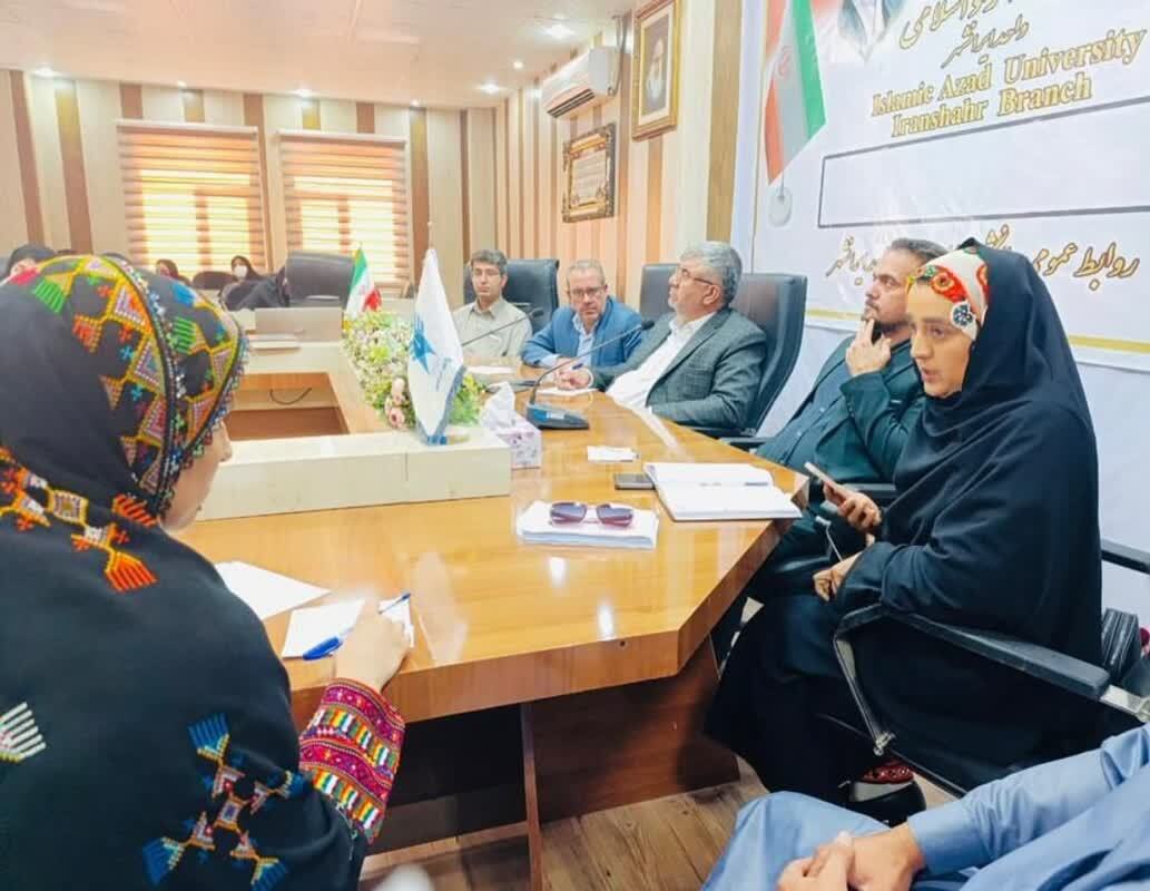 منزلت و جایگاه بانوان در طول تاریخ محوری و کلیدی بوده است