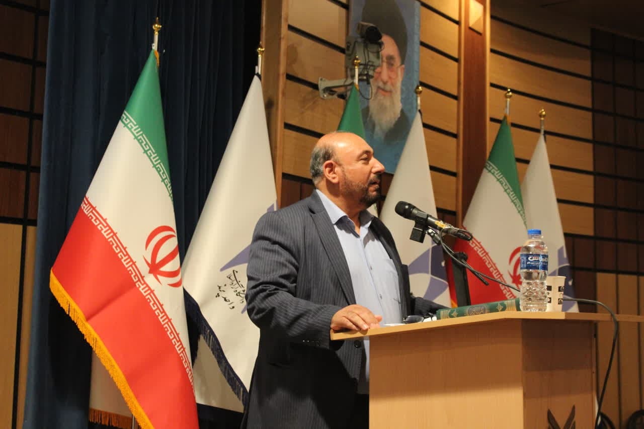 دوستی رئیس دانشگاه آزاد اسلامی پرند شد