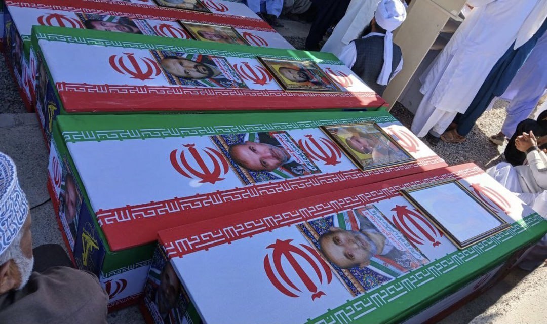 پیکر شهدای حادثه تروریستی سیرکان تشییع شد