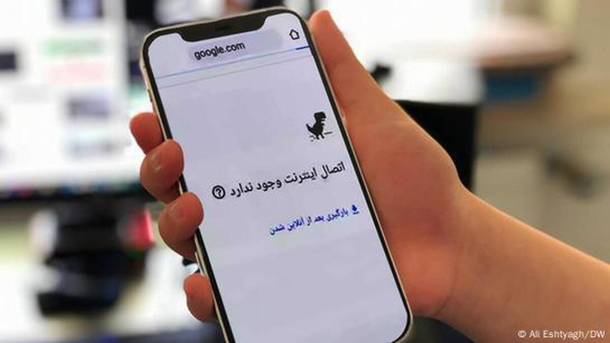 چرا همزمان با قطع برق اینترنت موبایل قطع می‌شود؟   از به روز نبودن تجهیزات مخابراتی تا عدم پاسخگویی مسئولان