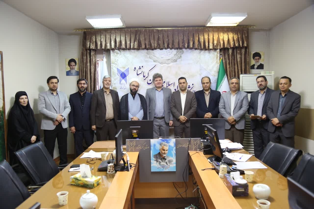 نماینده رئیس دانشگاه آزاد در تشکلهای اسلامی واحد کرمانشاه معرفی شد نماینده رئیس دانشگاه آزاد در تشکلهای اسلامی واحد کرمانشاه معرفی شد