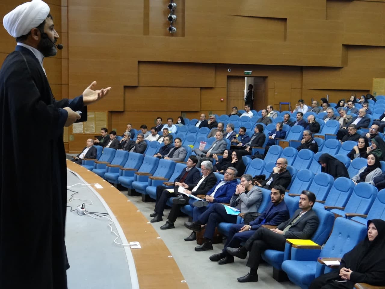 جزئیات نخستین دوره دانشافزایی استادان جهاد فرهنگی دانشگاه آزاد جزئیات نخستین دوره دانشافزایی استادان جهاد فرهنگی دانشگاه آزاد