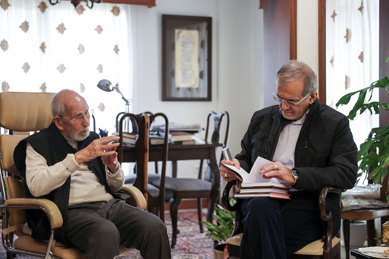 واکنش صداوسیما به ادعای سانسور دیدار پزشکیان در بخش های خبری واکنش صداوسیما به ادعای سانسور دیدار پزشکیان در بخش های خبری