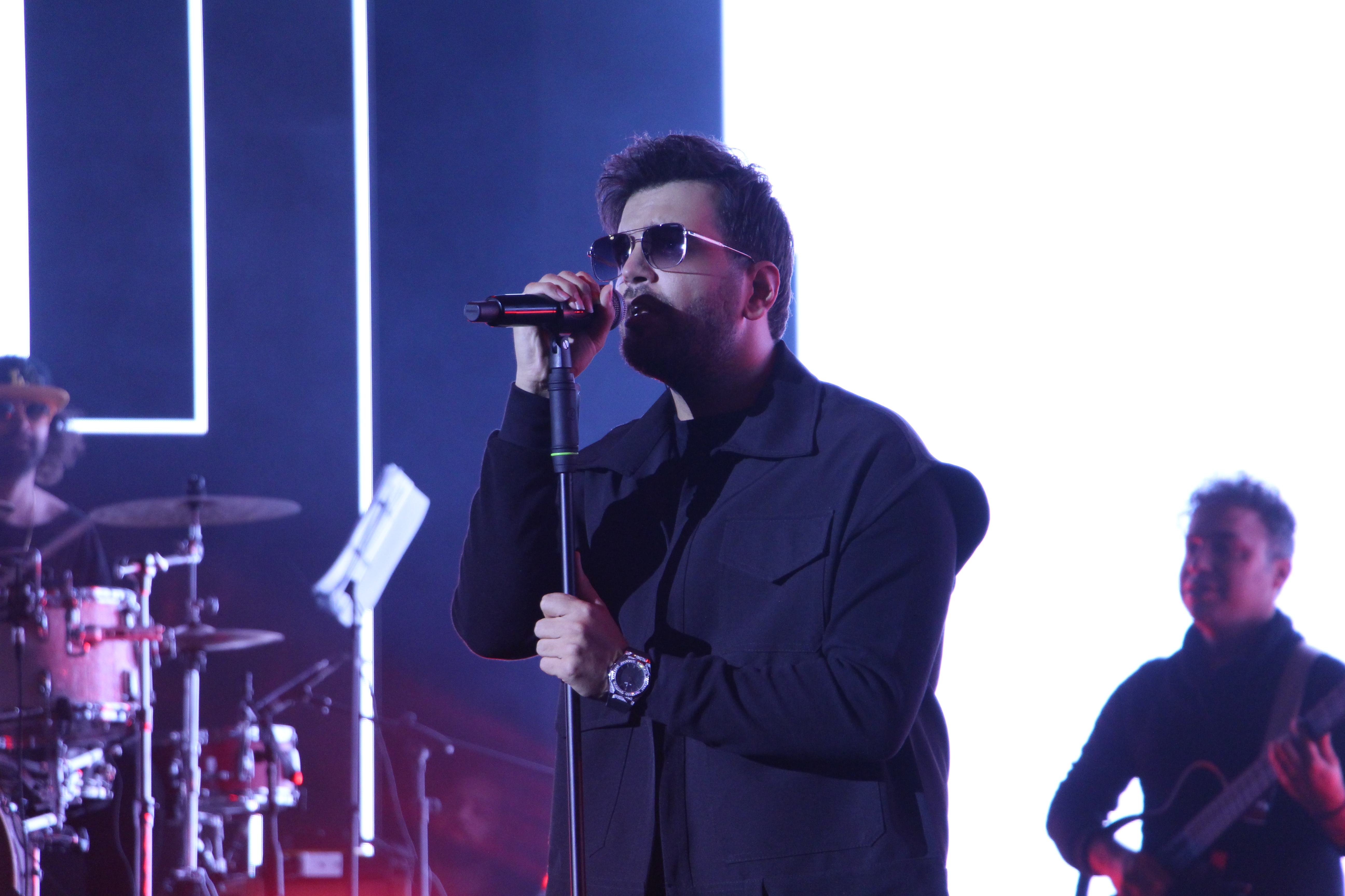 اجرای پر اقبال &laquo;آصف آریا&raquo; در برج میلاد/ برای عشق بزرگی به نام مادر