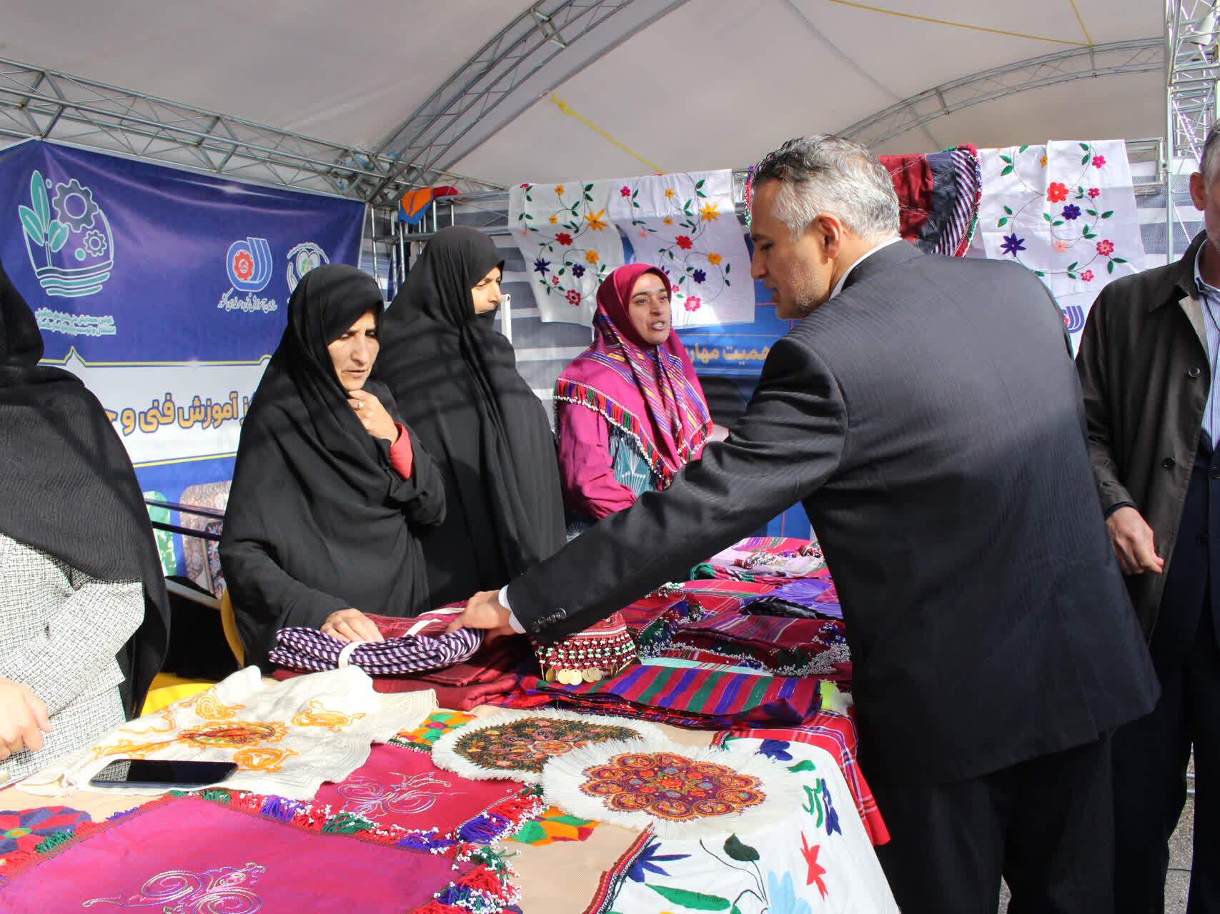 موتور خلّاقیت در جامعه نخبگانی روشن نیست/لزوم فرآوری زعفران در کوهستانهای گالیکش و مینودشت موتور خلّاقیت در جامعه نخبگانی روشن نیست/لزوم فرآوری زعفران در کوهستانهای گالیکش و مینودشت