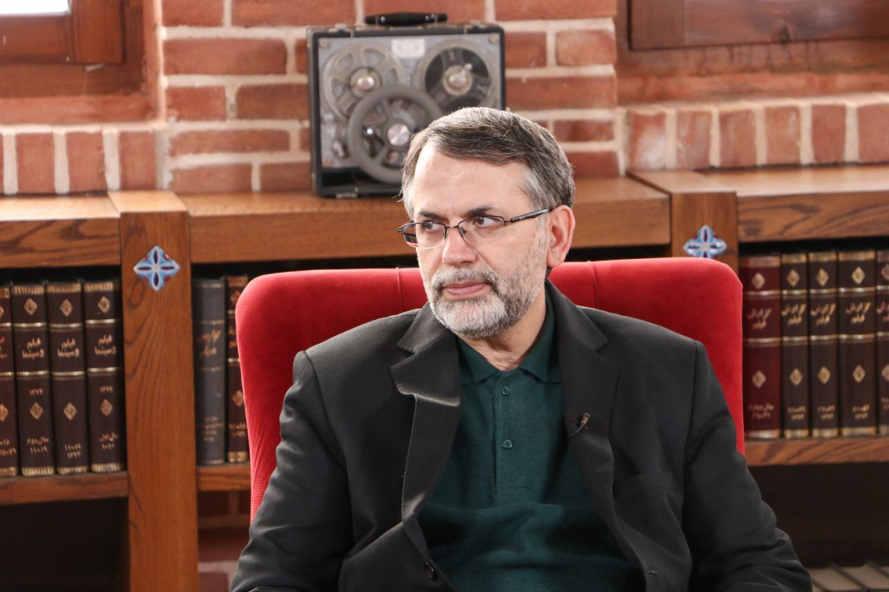 اطیابی: گونه کمدی در حفظ کانون خانواده موثر است/ فهیم: کمدیهای امروز به دنبال تحقیر مردم و فرهنگ ملی است اطیابی: گونه کمدی در حفظ کانون خانواده موثر است/ فهیم: کمدیهای امروز به دنبال تحقیر مردم و فرهنگ ملی است