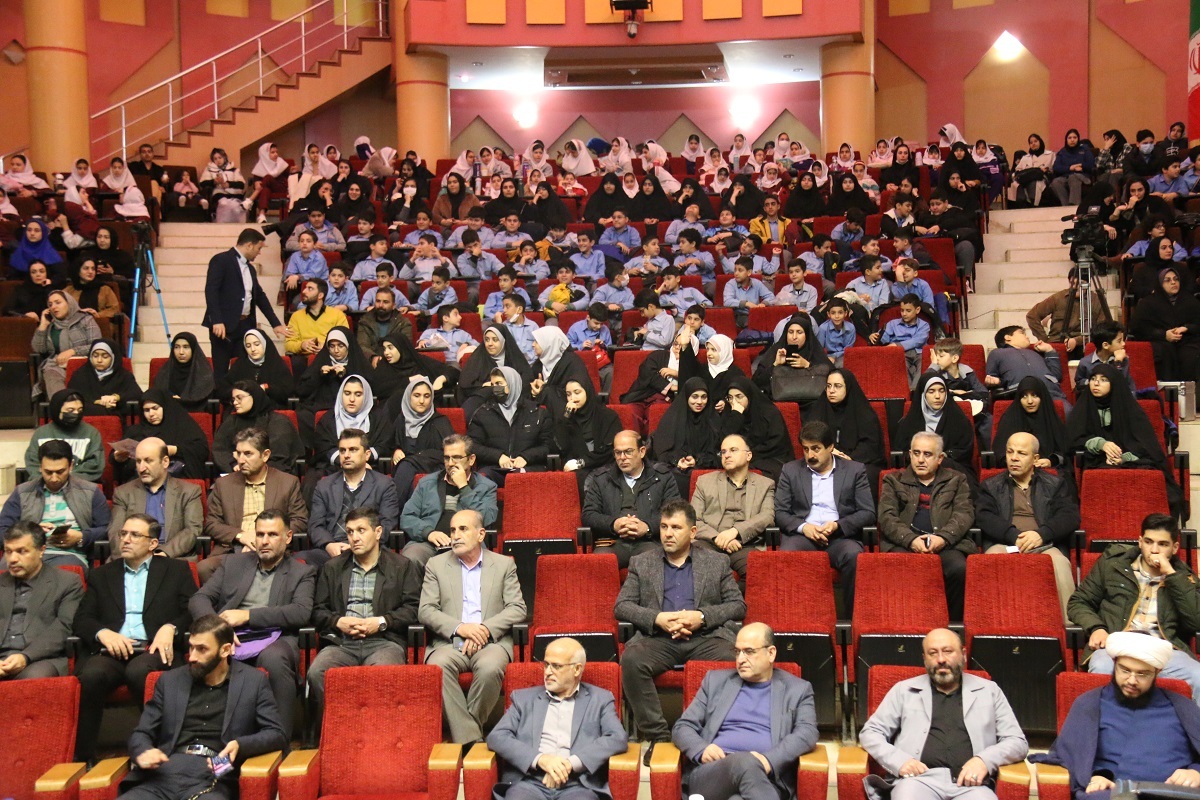 نسل جدید نواندیش در تبیین میرزا کوچک خان قیام کرده است نسل جدید نواندیش در تبیین میرزا کوچک خان قیام کرده است