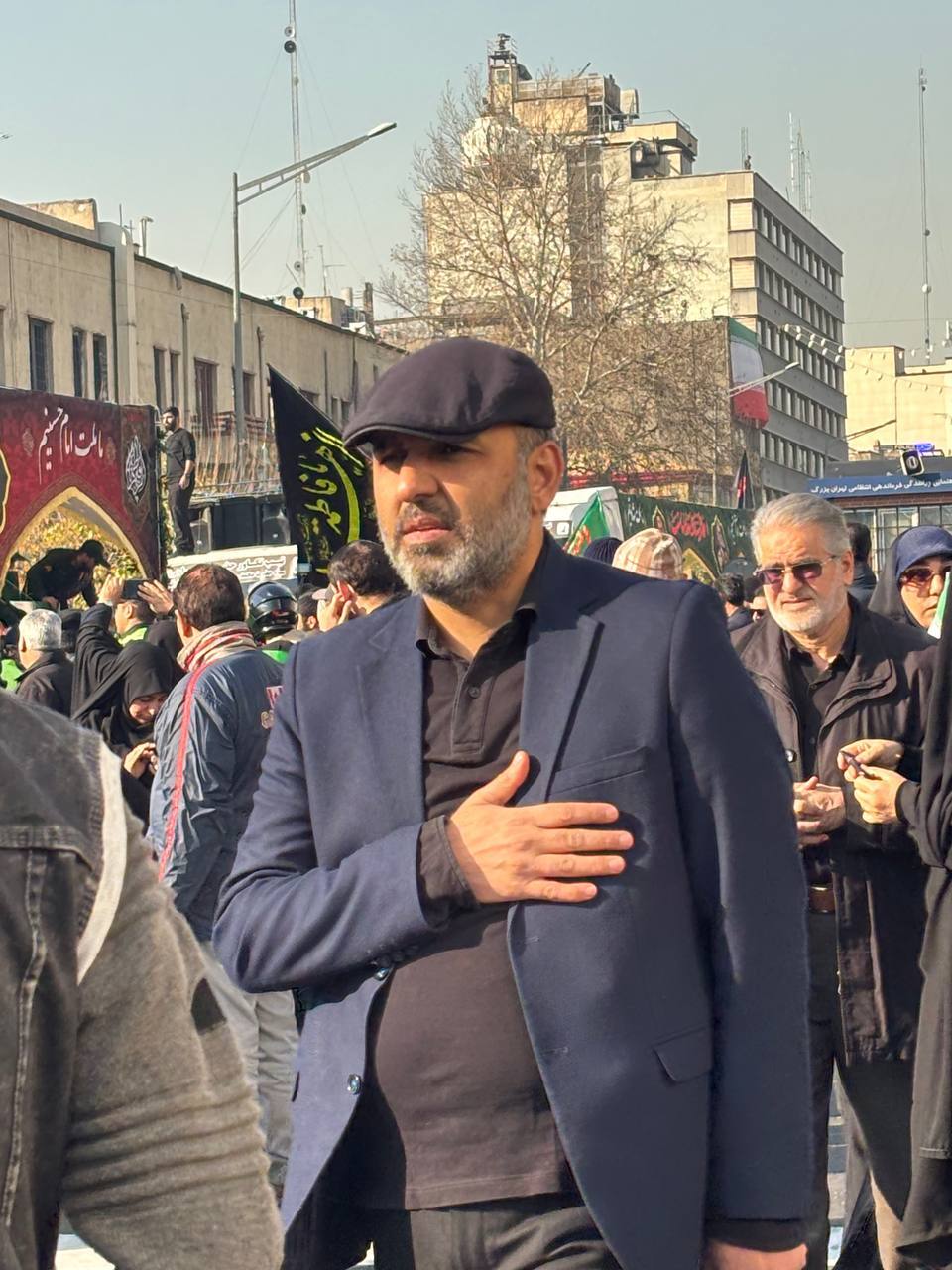 تهران برای استقبال از مدافعان وطن آغوش باز کرد/ تشییع باشکوه از دانشگاه تا معراج شهدا