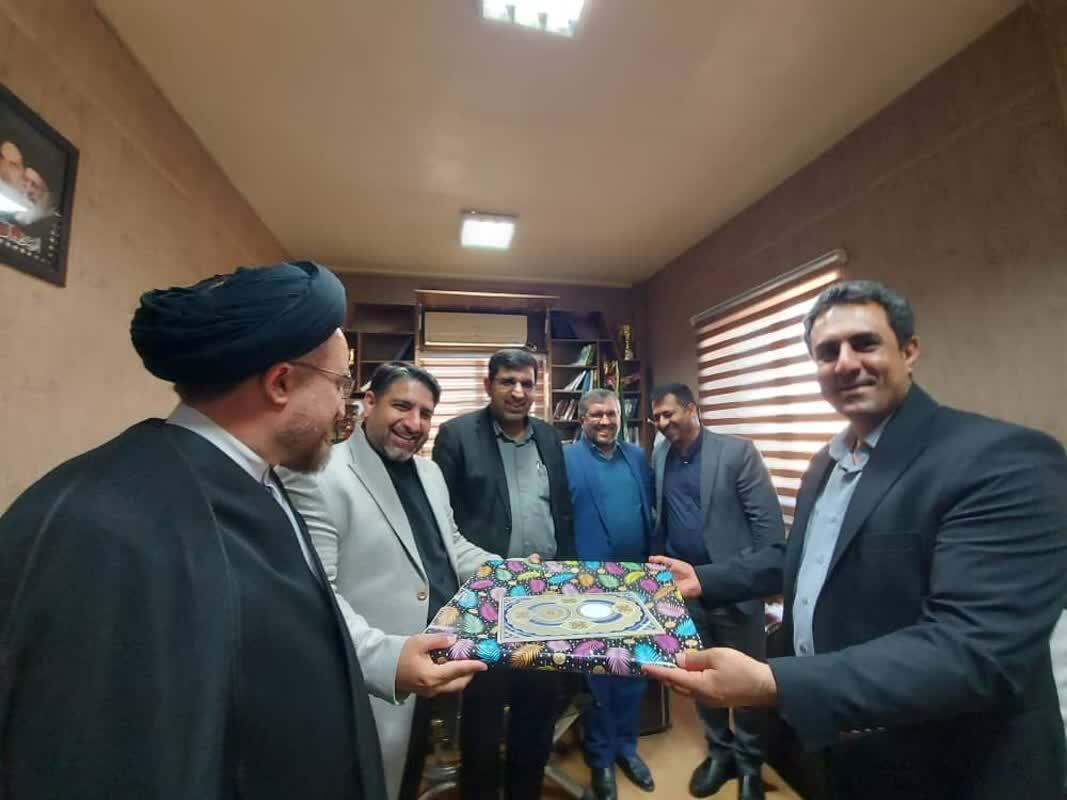 تعامل مثبت خیّرین با دانشگاه آزاد اسلامی تعامل مثبت خیّرین با دانشگاه آزاد اسلامی