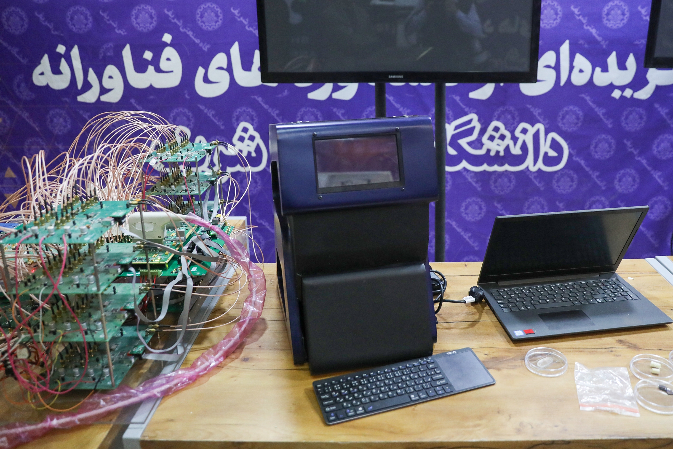 سپردن حل مسائل کشور به دانشگاه‌ها توأمان به حل مسائل کشور و ارتقای سطح کیفی دانشگاه‌ها می‌انجامد