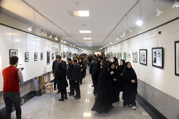 گشایش نمایشگاه نقاشی و دستاوردهای دانشجویی دانشگاه آزاد میانه گشایش نمایشگاه نقاشی و دستاوردهای دانشجویی دانشگاه آزاد میانه