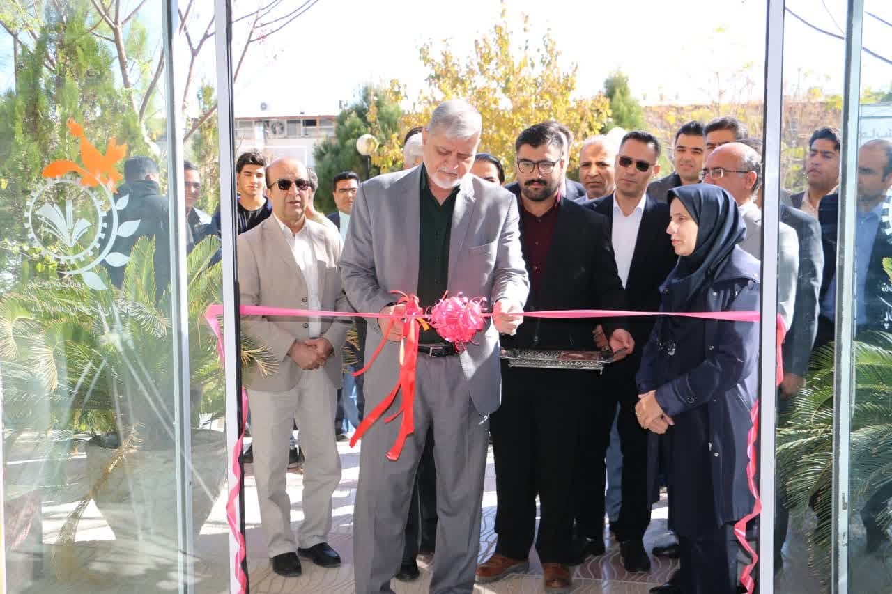 ارائه ۱۴ محصول فناورانه دانشگاه آزاد زاهدان در نمایشگاه دستاوردهای پژوهشی ارائه ۱۴ محصول فناورانه دانشگاه آزاد زاهدان در نمایشگاه دستاوردهای پژوهشی