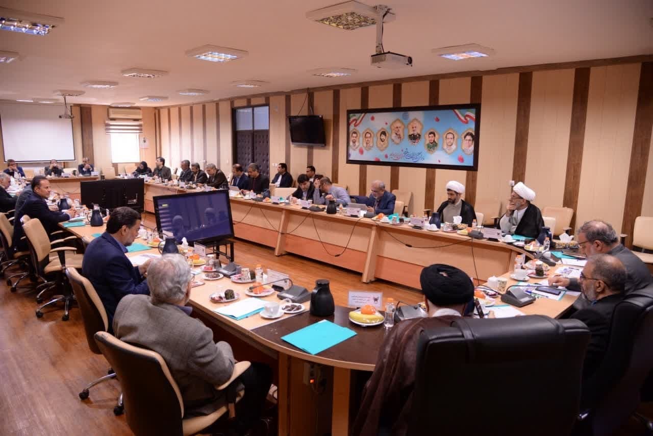 بسیاری از مشکلات اقتصادی ریشه در مسائل فرهنگی دارند بسیاری از مشکلات اقتصادی ریشه در مسائل فرهنگی دارند