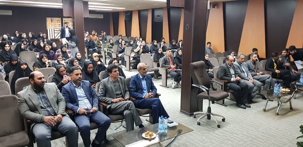 فلسفه اصلی جنبش دانشجویی مبارزه با استکبار است فلسفه اصلی جنبش دانشجویی مبارزه با استکبار است