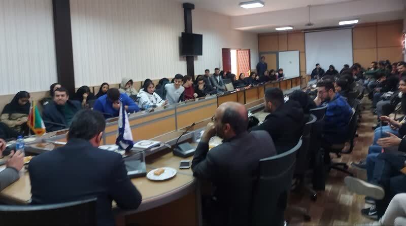 ۱۶ آذر؛ نماد آزادگی و استکبارستیزی دانشجو ۱۶ آذر؛ نماد آزادگی و استکبارستیزی دانشجو