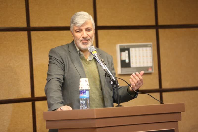 تبیین جایگاه پیامبر اکرم(ص) با زبان و هنر قدرتمند شعر؛ جشنوارهای منطبق با فرهنگ استانها تبیین جایگاه پیامبر اکرم(ص) با زبان و هنر قدرتمند شعر؛ جشنوارهای منطبق با فرهنگ استانها