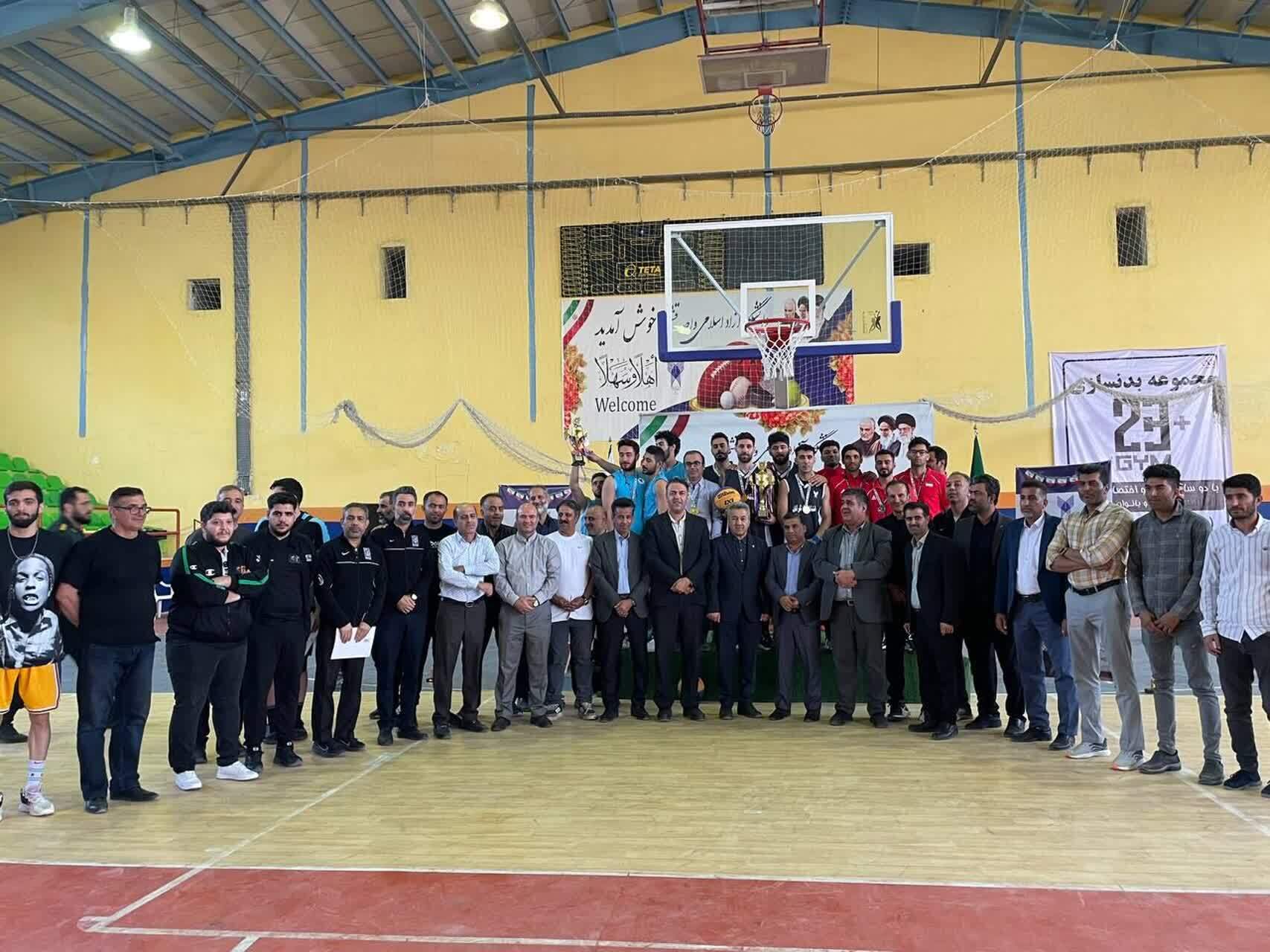 دانشگاه آزاد گرگان قهرمان مسابقات بسکتبال ۳ به ۳ کشوری دانشجویان شد دانشگاه آزاد گرگان قهرمان مسابقات بسکتبال ۳ به ۳ کشوری دانشجویان شد