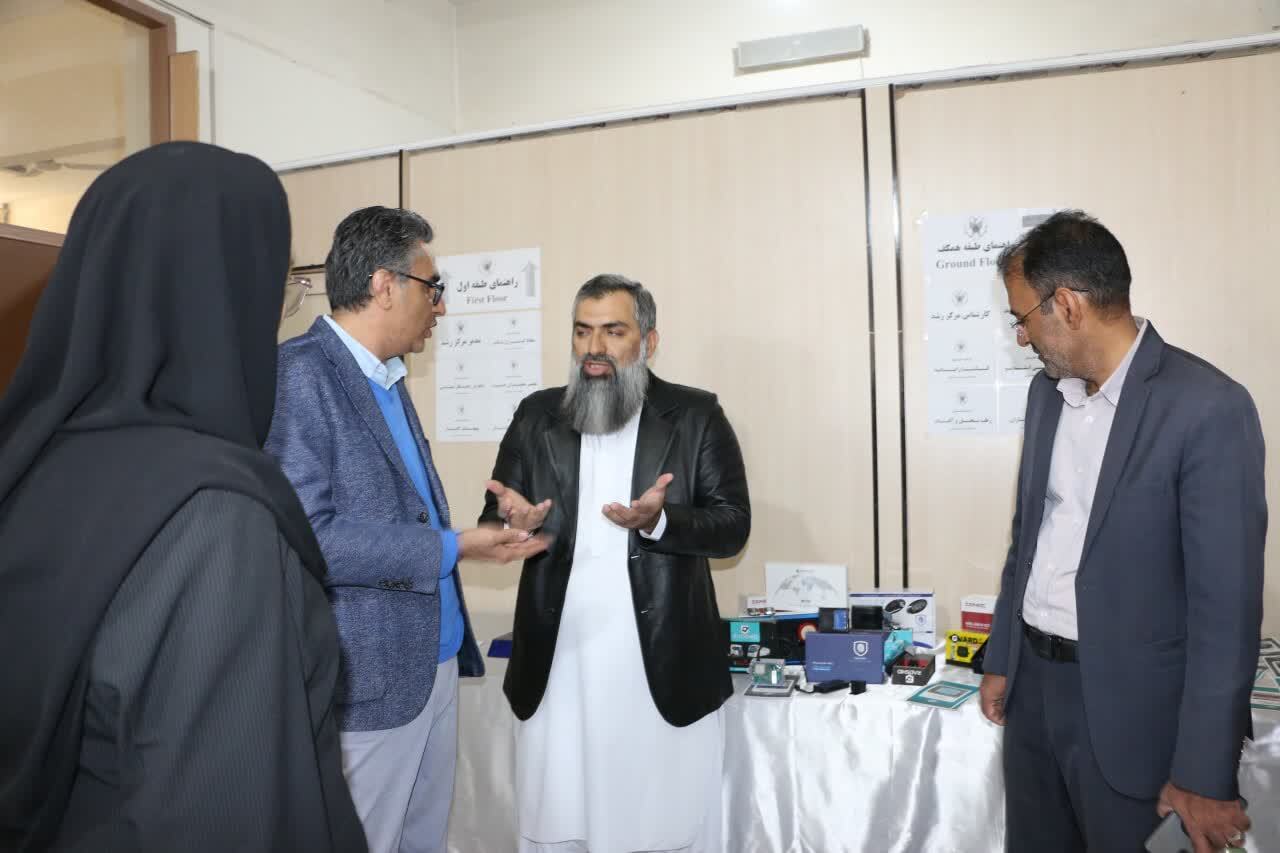 معرفی دستاورد‌های صنعتی و پژوهشی در نمایشگاه دانشگاه آزاد زاهدان