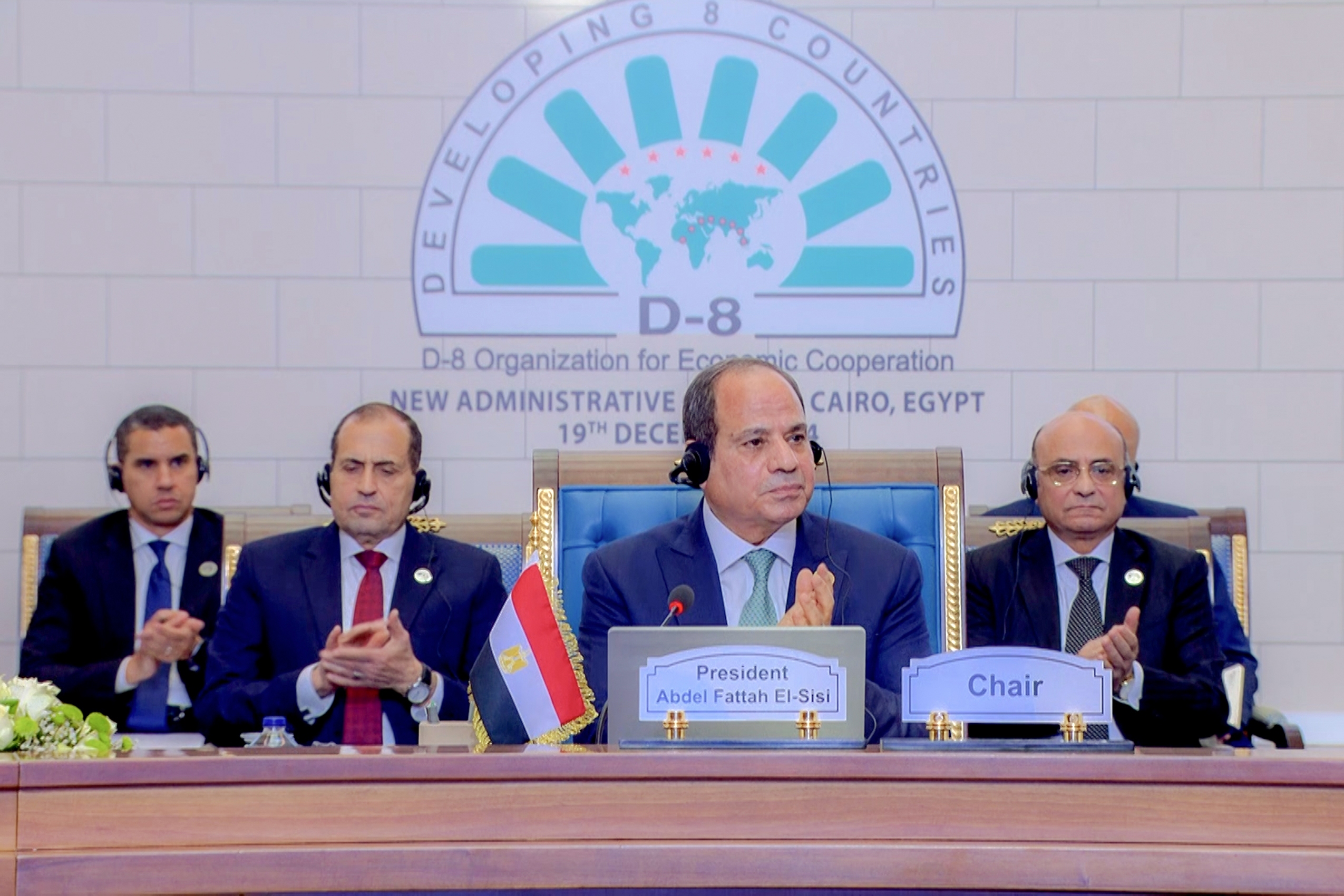 پزشکیان: آماده ایجاد بورسیه‌های تحصیلی و تبادل اساتید و دانشجویان هستیم/ السیسی: رژیم صهیونیستی همه قوانین بین المللی را زیر پا گذاشته است