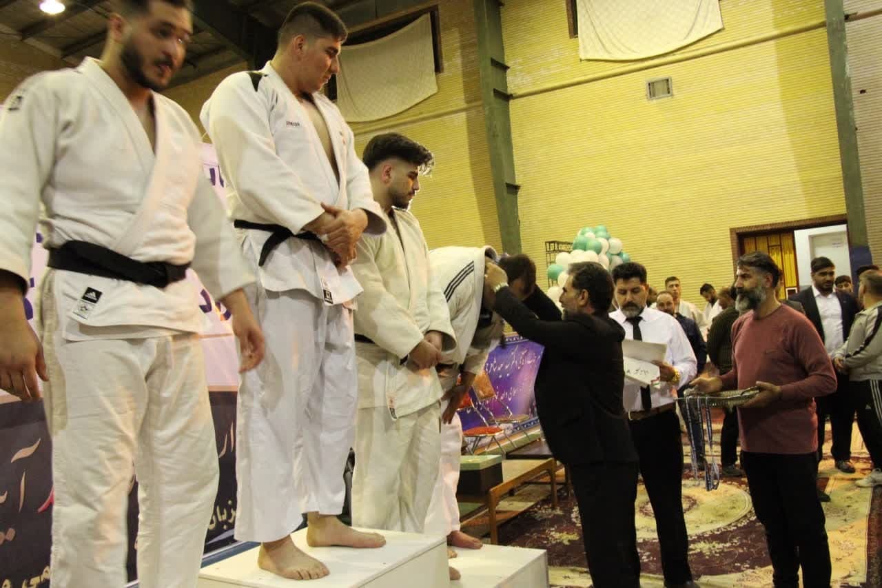 معرفی نفرات برتر مسابقات جودوی قهرمانی دانشجویان دانشگاه آزاد معرفی نفرات برتر مسابقات جودوی قهرمانی دانشجویان دانشگاه آزاد