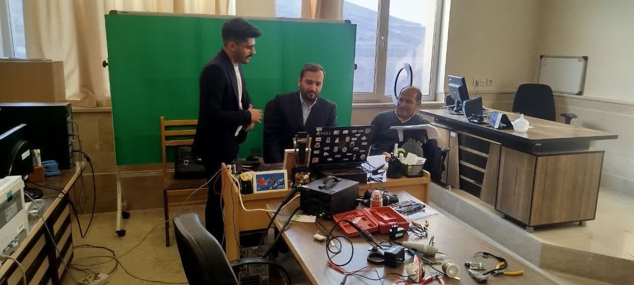 ۵ واحد فناور موفق به اخذ مجوز استقرار در مرکز رشد دانشگاه آزاد ایلخچی شدند ۵ واحد فناور موفق به اخذ مجوز استقرار در مرکز رشد دانشگاه آزاد ایلخچی شدند