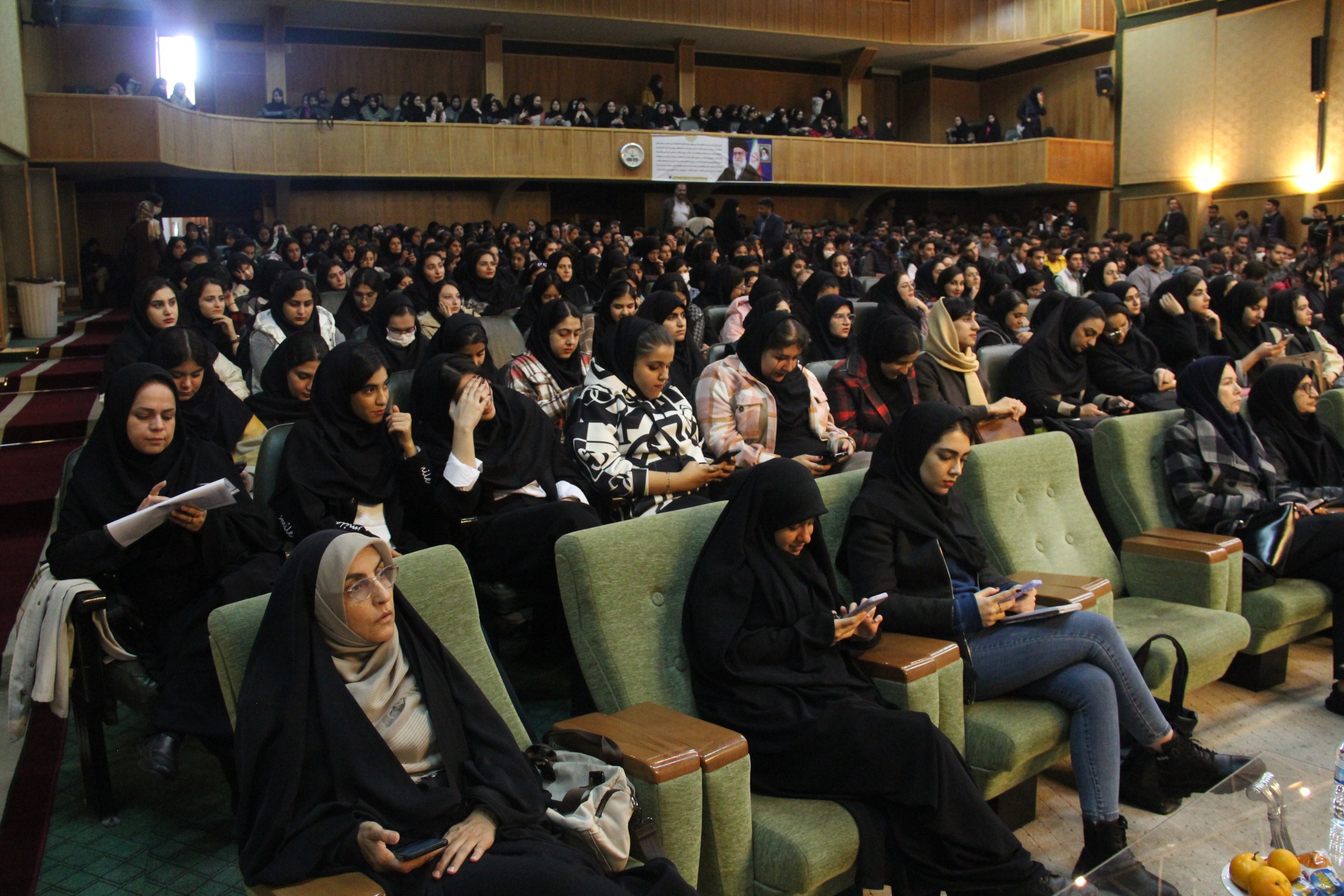 افزایش چشمگیر دانشجویان دانشگاه آزاد زنجان افزایش چشمگیر دانشجویان دانشگاه آزاد زنجان