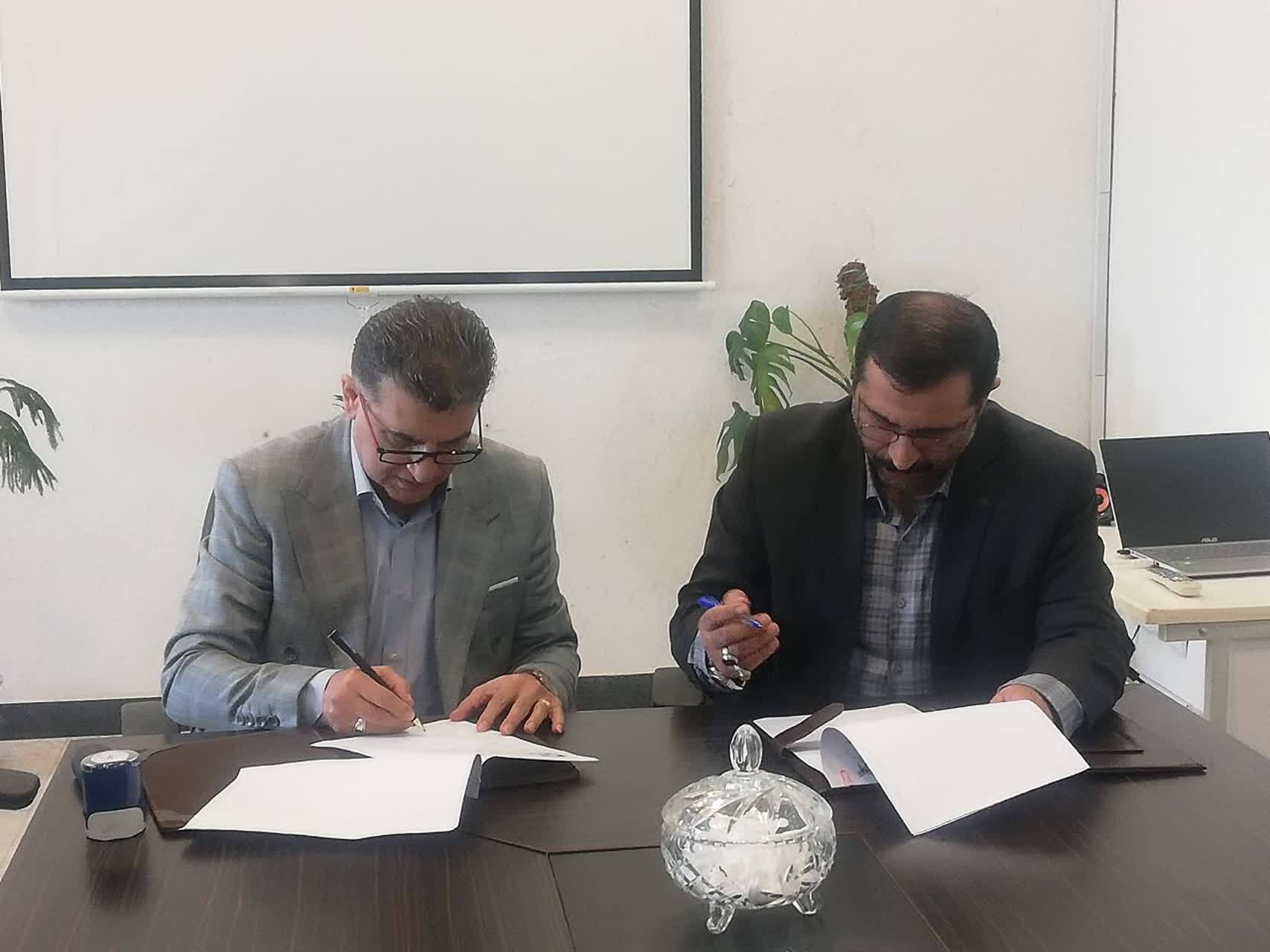 دانشگاه و ورزشگاه؛ مکانهای فرهنگی برای بازآموزی و گسترش فرهنگ دانشگاه و ورزشگاه؛ مکانهای فرهنگی برای بازآموزی و گسترش فرهنگ