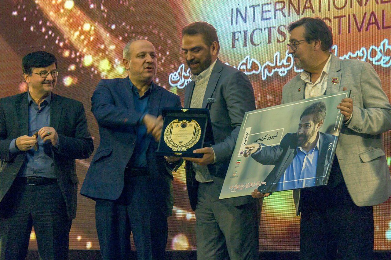 چهاردهمین جشنواره بینالمللی فیلمهای ورزشی آغاز شد/ تقدیر از مهدی حیدری و فیروز کریمی چهاردهمین جشنواره بینالمللی فیلمهای ورزشی آغاز شد/ تقدیر از مهدی حیدری و فیروز کریمی
